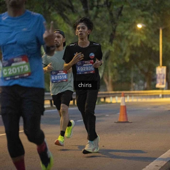 Runner Photo 3896099