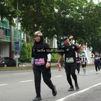 Runner Photo 3896100