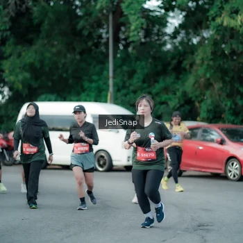 Runner Photo 3896104