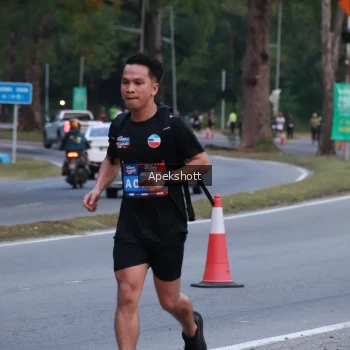 Runner Photo 3896123