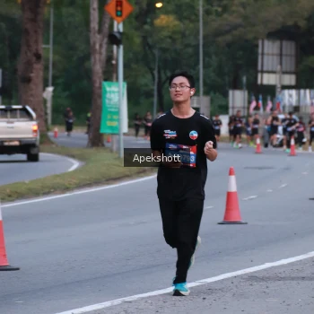 Runner Photo 3896136