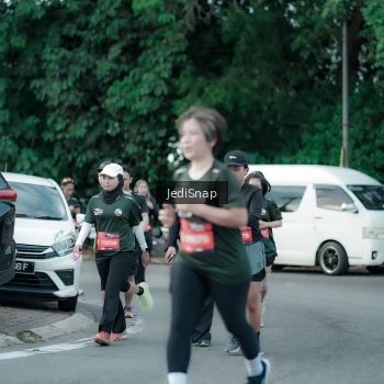 Runner Photo 3896138