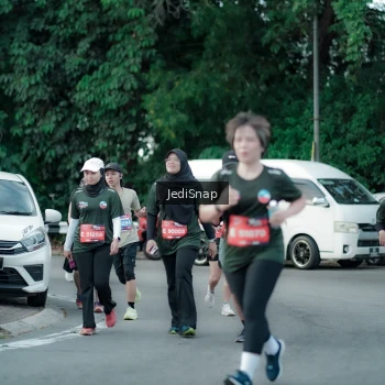 Runner Photo 3896178