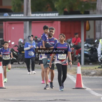 Runner Photo 3896192