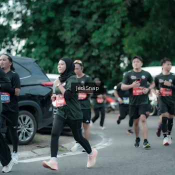 Runner Photo 3896195