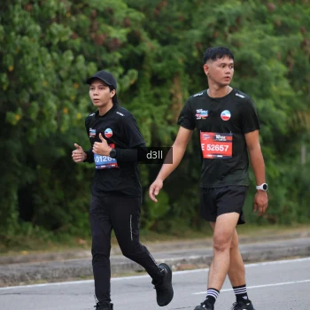 Runner Photo 3896203