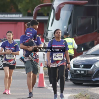Runner Photo 3896213