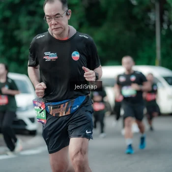 Runner Photo 3896277