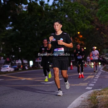 Runner Photo 3896283