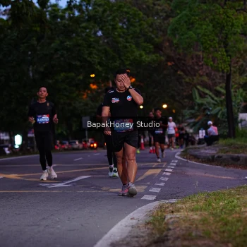 Runner Photo 3896284