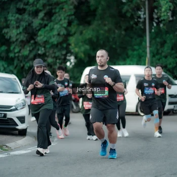 Runner Photo 3896328