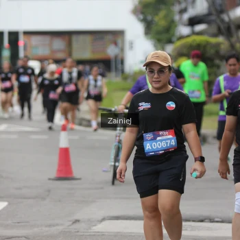 Runner Photo 3896343
