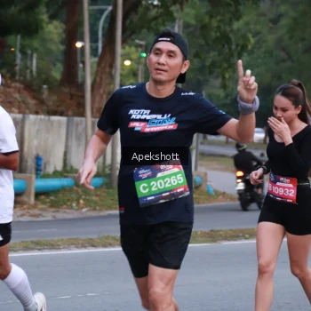 Runner Photo 3896355