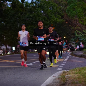 Runner Photo 3896356