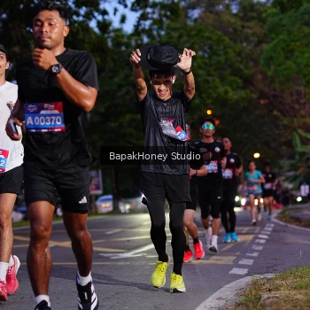 Runner Photo 3896376