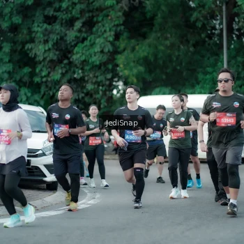Runner Photo 3896393