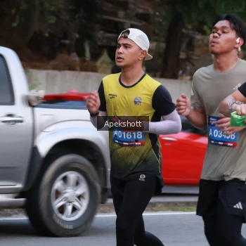 Runner Photo 3896399