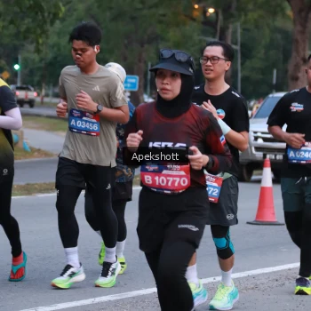 Runner Photo 3896405