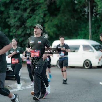Runner Photo 3896424