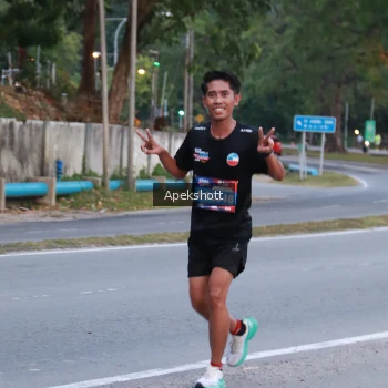 Runner Photo 3896433