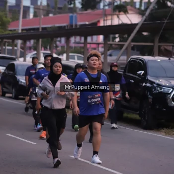 Runner Photo 3896475