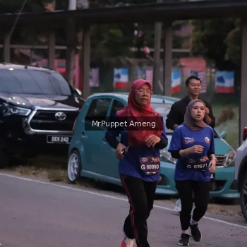 Runner Photo 3896476