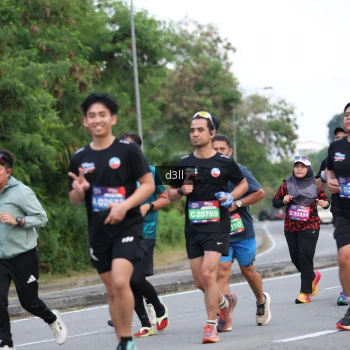 Runner Photo 3896484