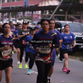 Runner Photo 3896489