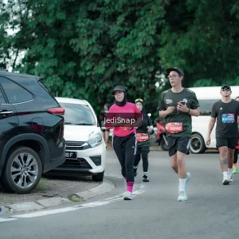 Runner Photo 3896505