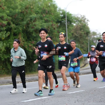 Runner Photo 3896539