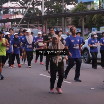Runner Photo 3896558