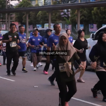 Runner Photo 3896559