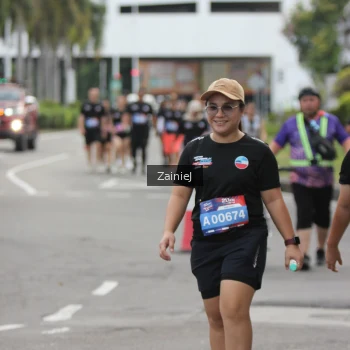 Runner Photo 3896565