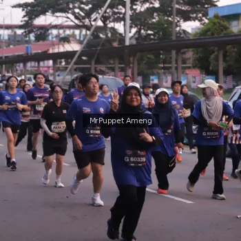 Runner Photo 3896572