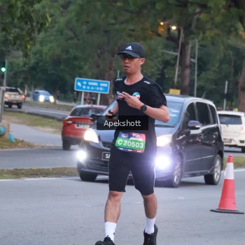 Runner Photo 3896591