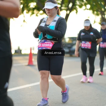 Runner Photo 3896595