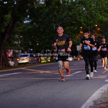Runner Photo 3896598