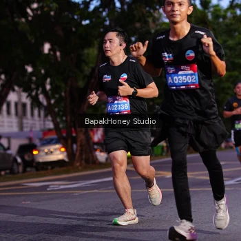 Runner Photo 3896600