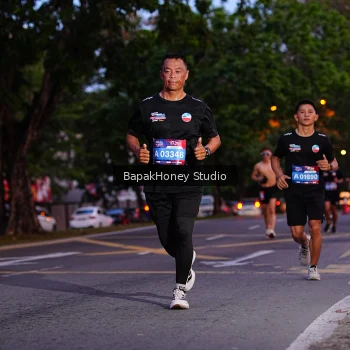 Runner Photo 3896675