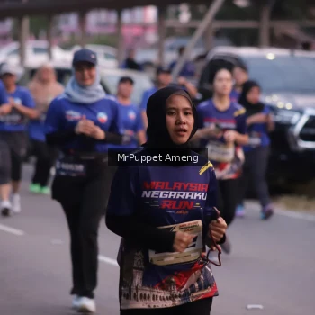 Runner Photo 3896679