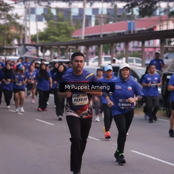 Runner Photo 3896714
