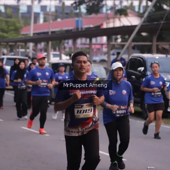 Runner Photo 3896717