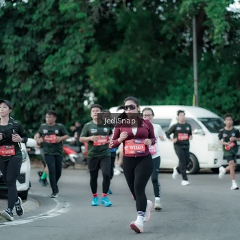 Runner Photo 3896723