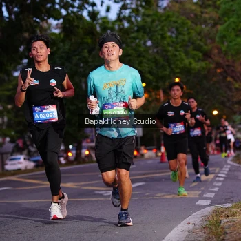 Runner Photo 3896759