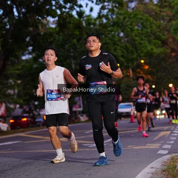 Runner Photo 3896761