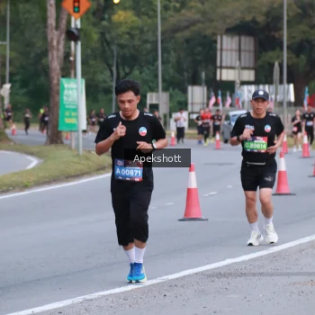 Runner Photo 3896807