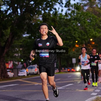Runner Photo 3896824