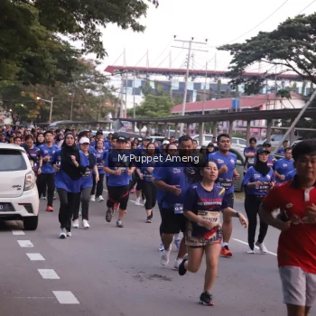 Runner Photo 3896843