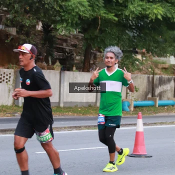Runner Photo 3896865