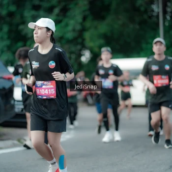 Runner Photo 3896874